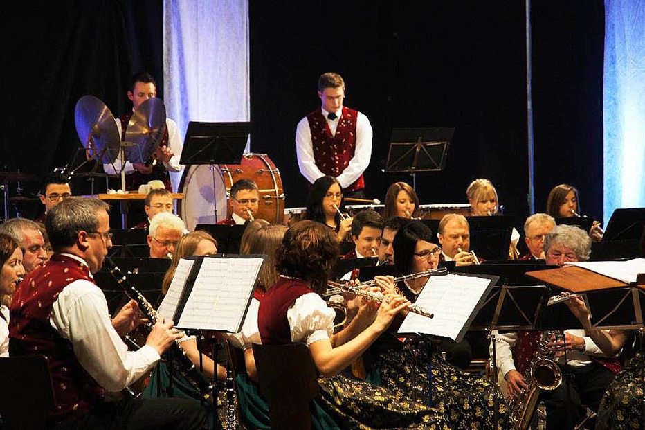 Schwarzwaldhalle - Biederbach Schwarzwaldhalle - Biederbach