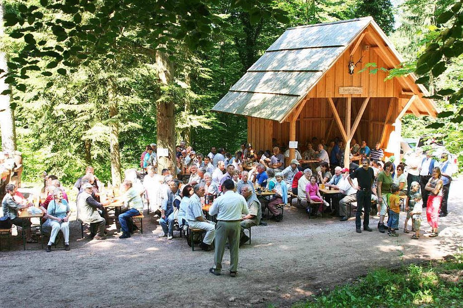 Grillplatz Dachsgrabenbrünnli Langenau - Schopfheim Grillplatz Dachsgrabenbrünnli Langenau - Schopfheim