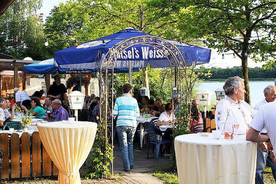 Biergarten Karpfenstüble (Waldmattensee Kippenheimweiler) - Lahr Biergarten Karpfenstüble (Waldmattensee Kippenheimweiler) - Lahr