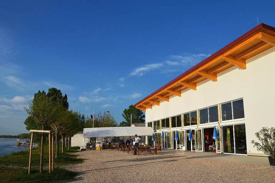 Eventhalle und Restaurant am Rhein - Breisach Eventhalle und Restaurant am Rhein - Breisach