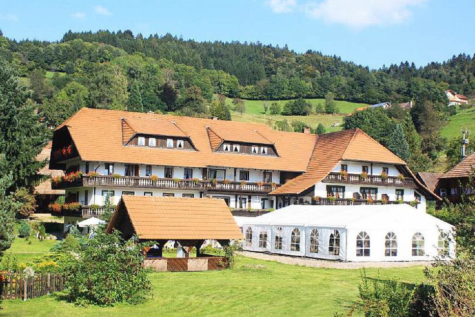 Restaurant Zum fröhlichen Landmann Kirchhausen - Steinen Restaurant Zum fröhlichen Landmann Kirchhausen - Steinen