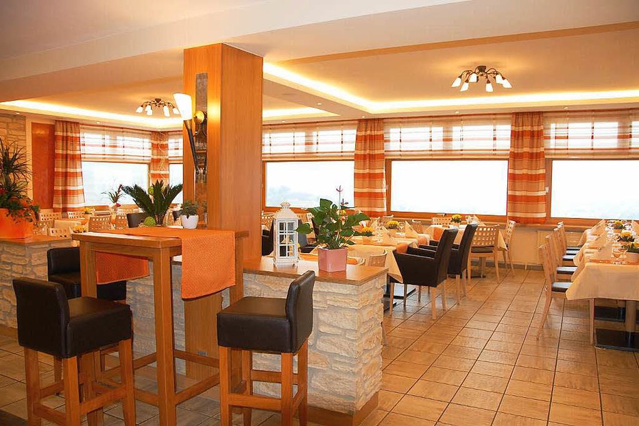 Gasthaus Dreiländerblick (Ötlingen) - Weil am Rhein Gasthaus Dreiländerblick (Ötlingen) - Weil am Rhein