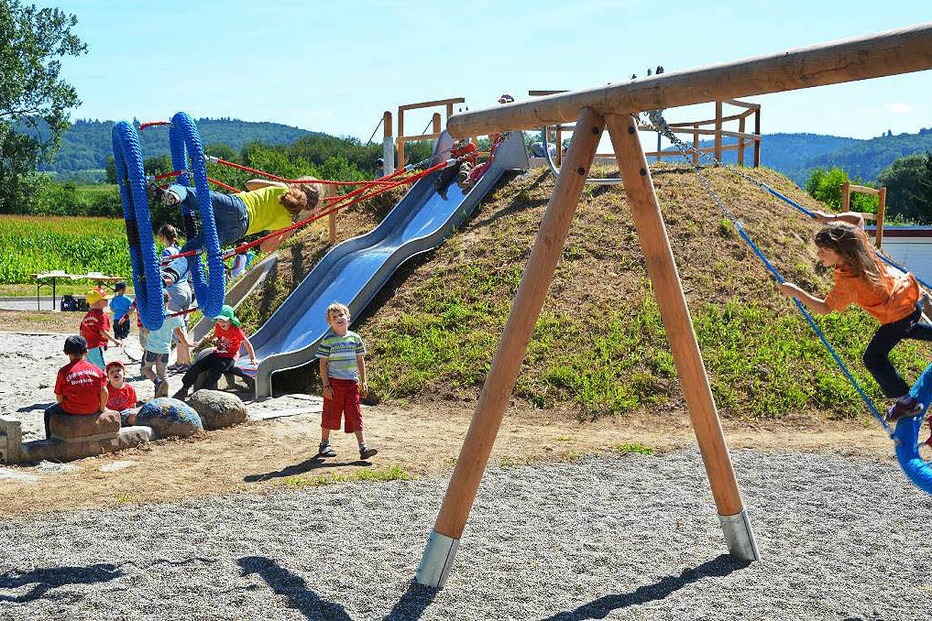 Spielplatz Schörlinsmatten (Tutschfelden) - Herbolzheim Spielplatz Schörlinsmatten (Tutschfelden) - Herbolzheim