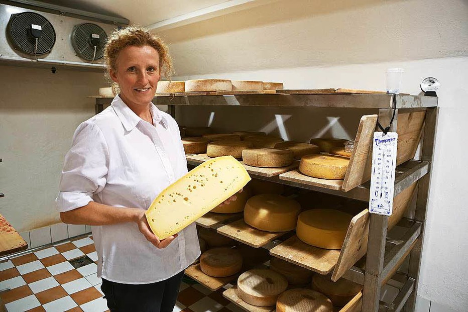 Hofkäserei und Bäckerei Reuter & Petzold - Neuried Hofkäserei und Bäckerei Reuter & Petzold - Neuried