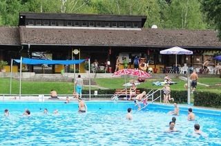 Schwimmbad flirten