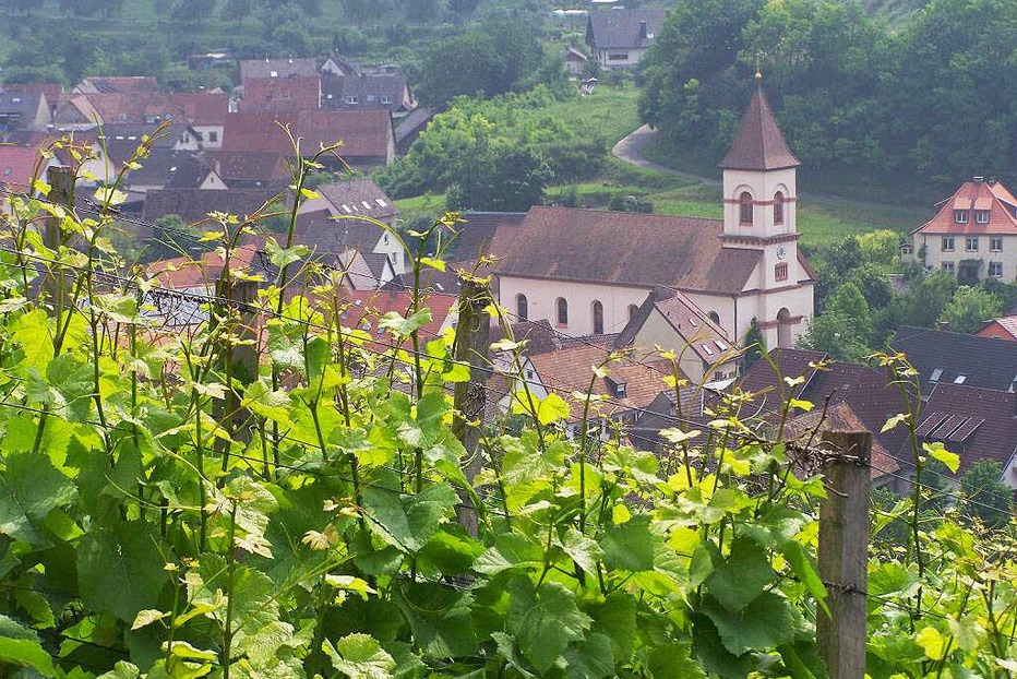 Kath. Pfarrkirche St. Georg (Achkarren) - Vogtsburg Kath. Pfarrkirche St. Georg (Achkarren) - Vogtsburg