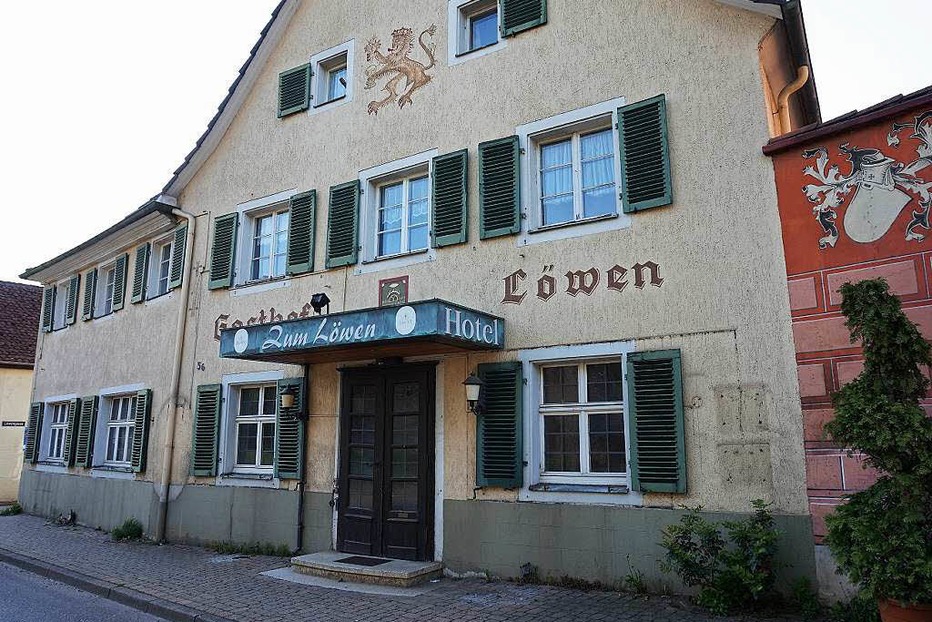 Gasthaus Löwen Wolfenweiler (geschlossen) - Schallstadt Gasthaus Löwen Wolfenweiler (geschlossen) - Schallstadt