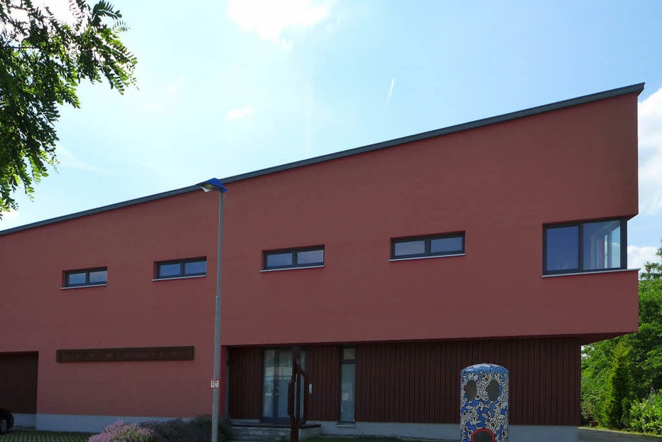 Haus der modernen Kunst (Grunern) - Staufen Haus der modernen Kunst (Grunern) - Staufen