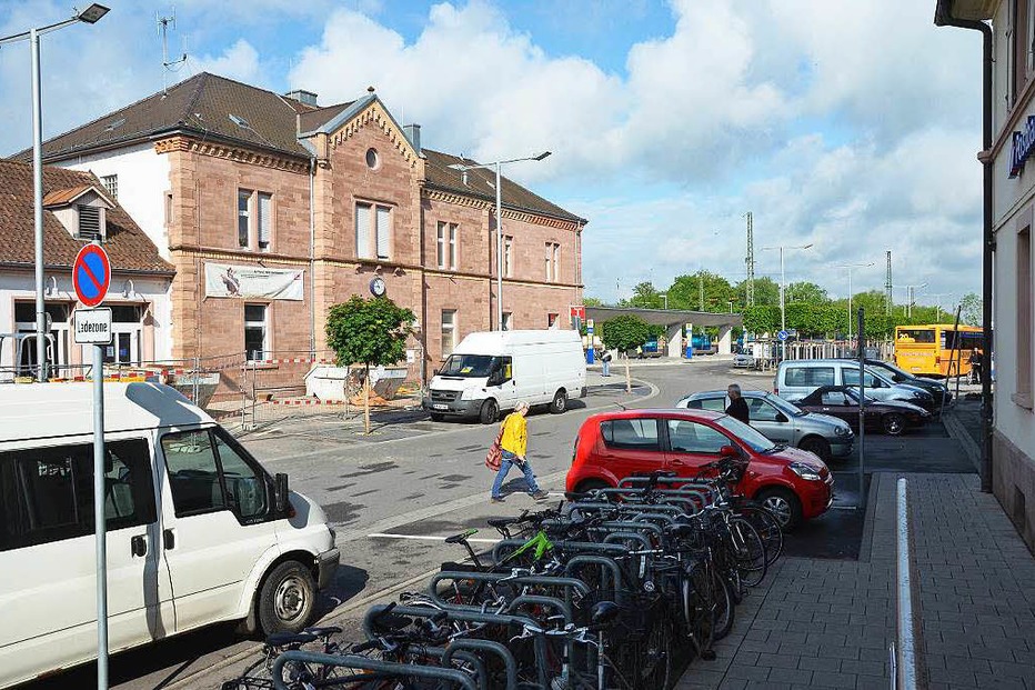 Bahnhofsplatz - Emmendingen Bahnhofsplatz - Emmendingen
