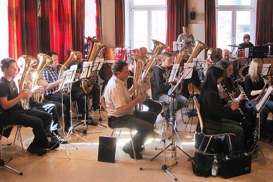 Gemeinschaftsraum Urberg (Altes Schulhaus) - Dachsberg Gemeinschaftsraum Urberg (Altes Schulhaus) - Dachsberg