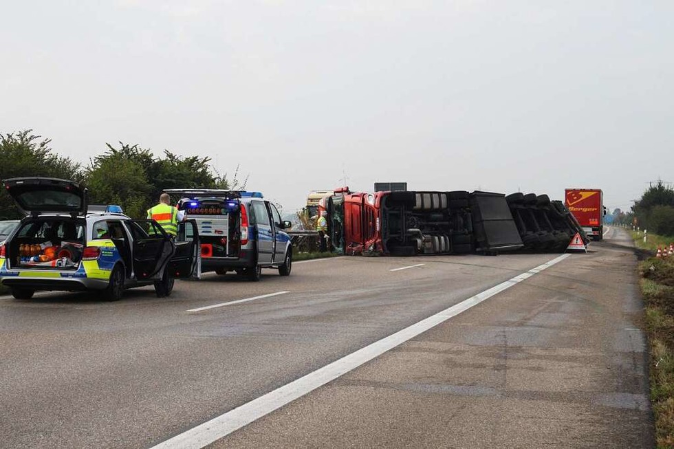 Lkw unfall a5 heute A5/Bruchsal Stau. 20200519