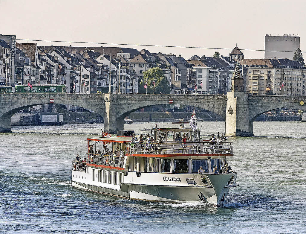 Schifffahrt Schleusenfahrten von Basel nach Rheinfelden Badische