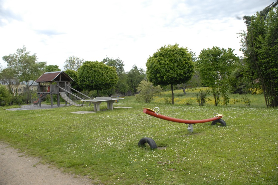 Spielplatz Akazienstraße (Warmbach) - Rheinfelden Spielplatz Akazienstraße (Warmbach) - Rheinfelden