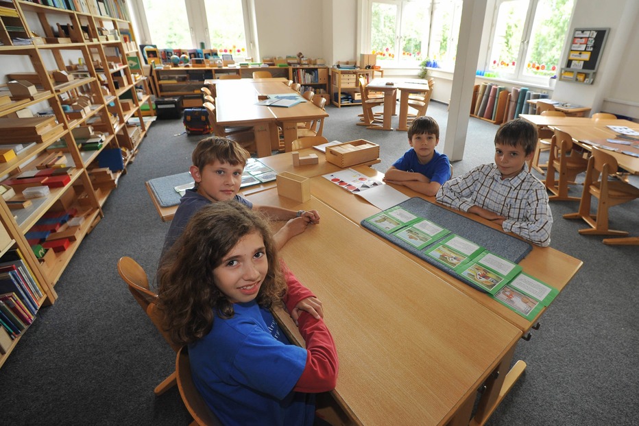 Grundschule Montessori Zentrum Angell - Freiburg Grundschule Montessori Zentrum Angell - Freiburg