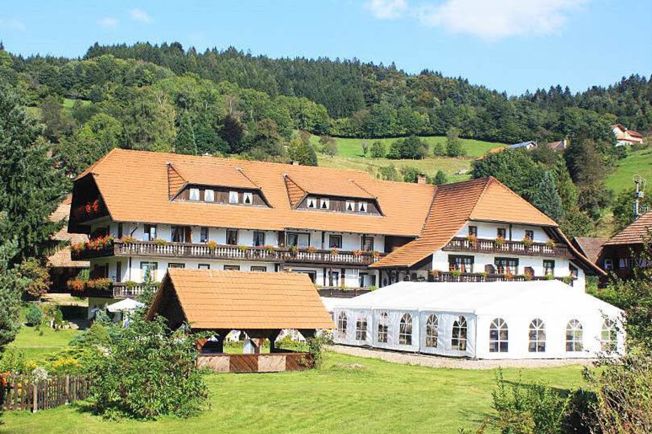 Restaurant Zum fröhlichen Landmann (Kirchhausen) - Steinen Restaurant Zum fröhlichen Landmann (Kirchhausen) - Steinen