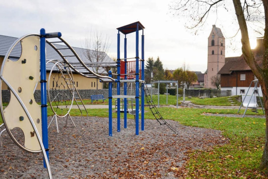Spielplatz Baslerstraße - Efringen-Kirchen Spielplatz Baslerstraße - Efringen-Kirchen