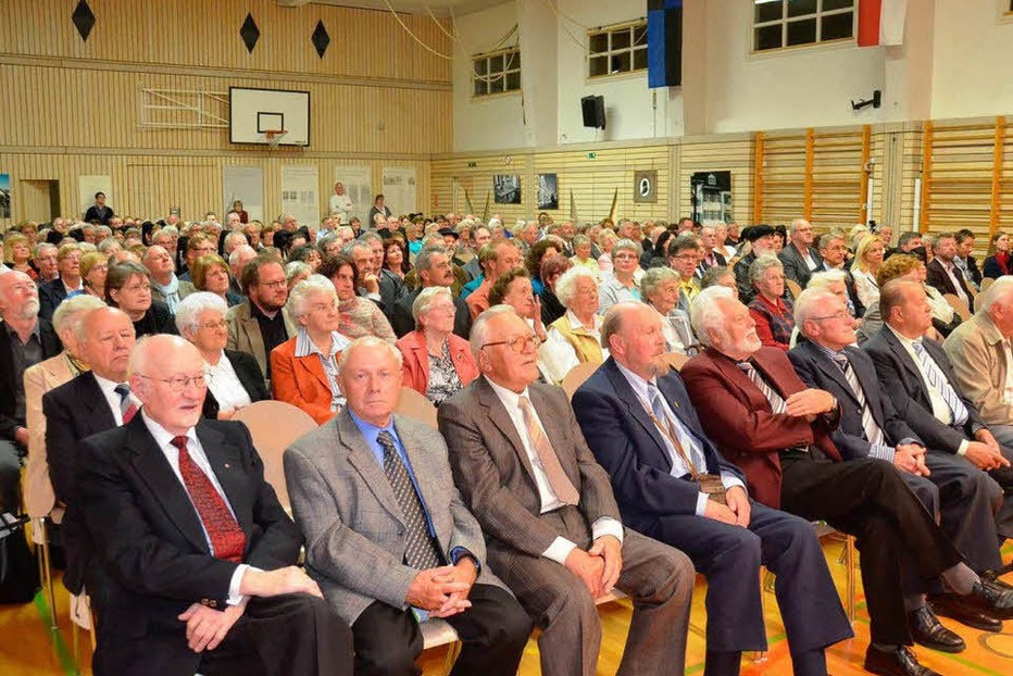 Turn- und Festhalle - Hausen im Wiesental Turn- und Festhalle - Hausen im Wiesental
