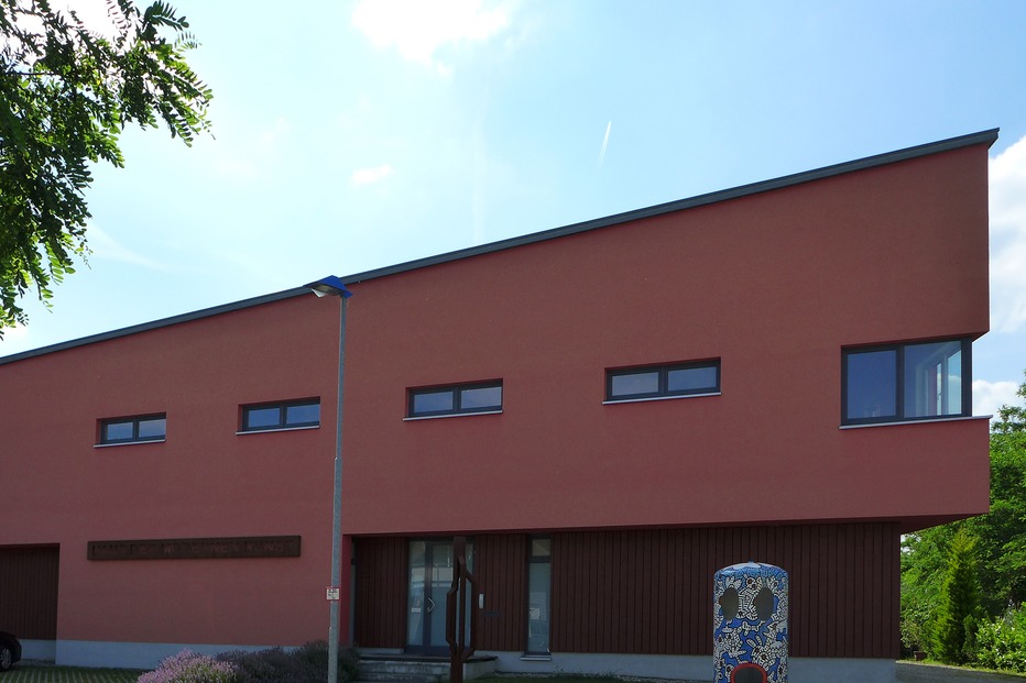 Haus der modernen Kunst (Grunern) - Staufen Haus der modernen Kunst (Grunern) - Staufen