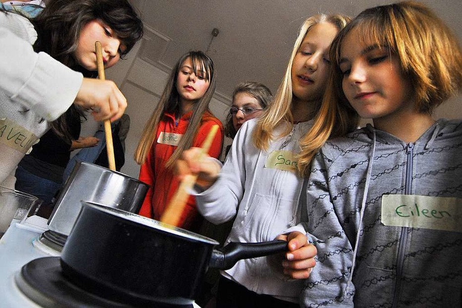 Tritta - Verein für feministische Mädchenarbeit - Freiburg Tritta - Verein für feministische Mädchenarbeit - Freiburg