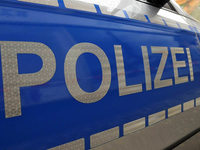 Raubversuch &#8211; Polizei sucht blauen Twingo