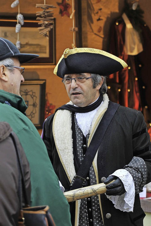 Zeitreisende auf dem Weihnachtsmarkt in Neuf-Brisach - Badische Zeitung TICKET