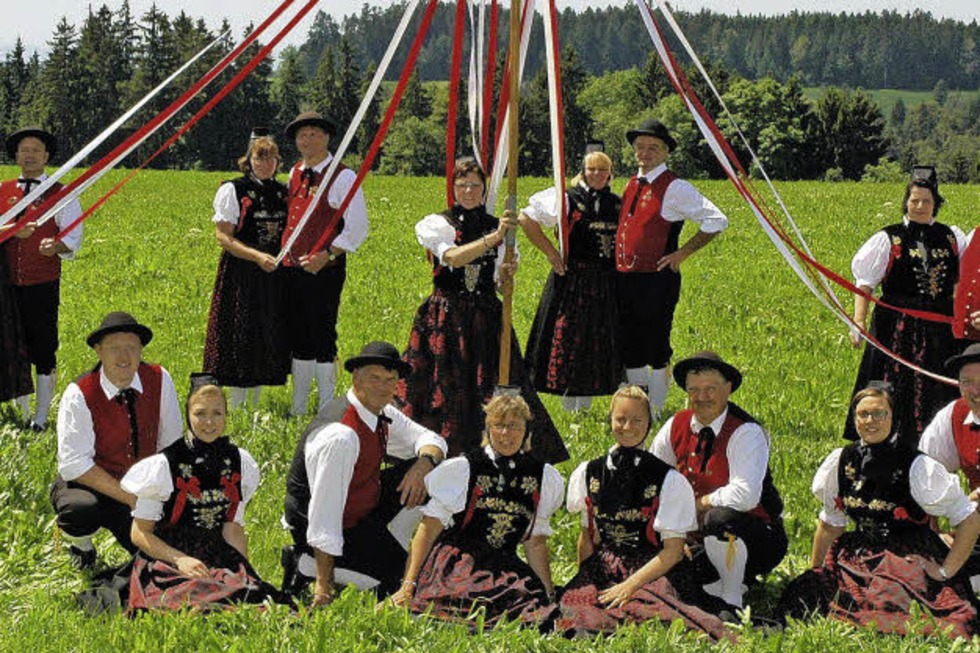 Die Trachtentanzgruppe Amrigschwand-Tiefenhusern tritt in Hchenschwand auf - Badische Zeitung TICKET