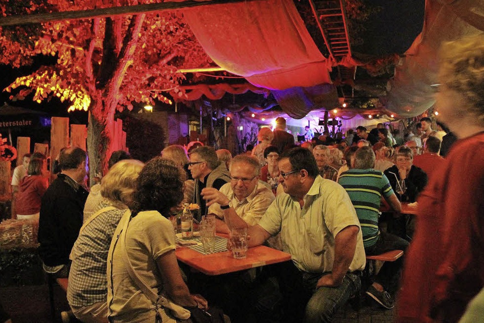 "Nesselried brennt": Dorffest mit Edelbrnden und Likren - Badische Zeitung TICKET
