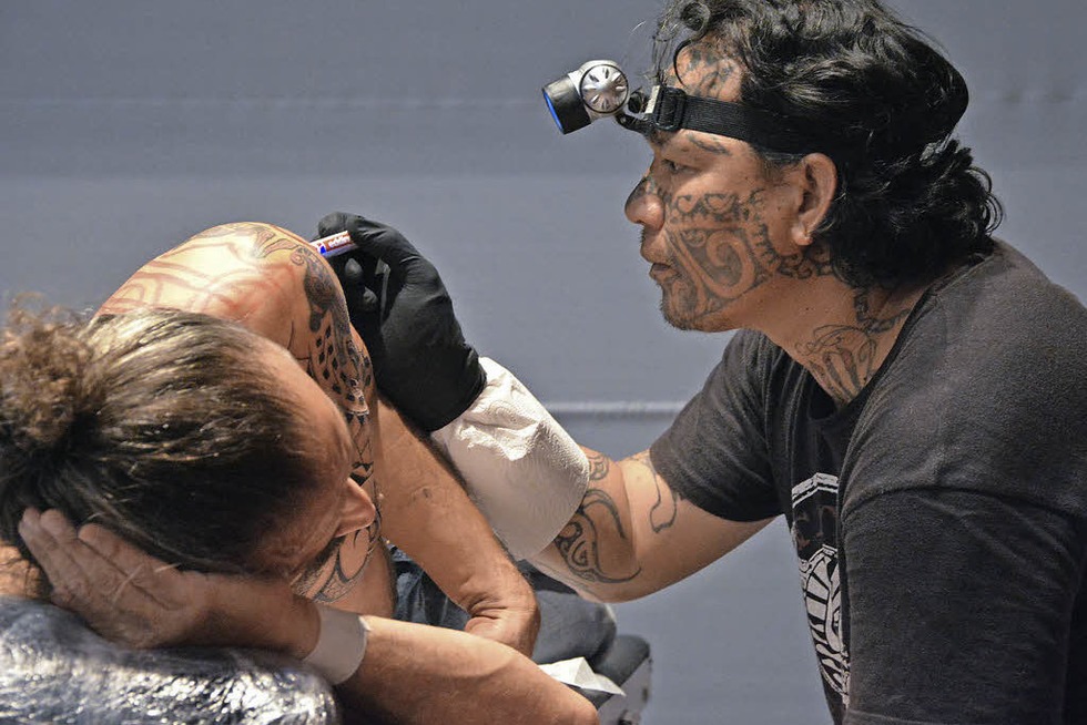 Zweitgige Tattoo- und Art-Show im Burghof - Badische Zeitung TICKET