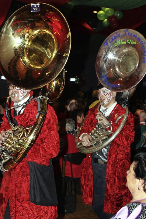 "Der fidele Stammtisch" und die "Grufti-Band" sorgen fr Stimmung in Menzenschwand - Badische Zeitung TICKET