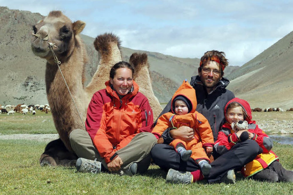 Mundologia: Mongolei mit Kind und Kamel - Badische Zeitung TICKET