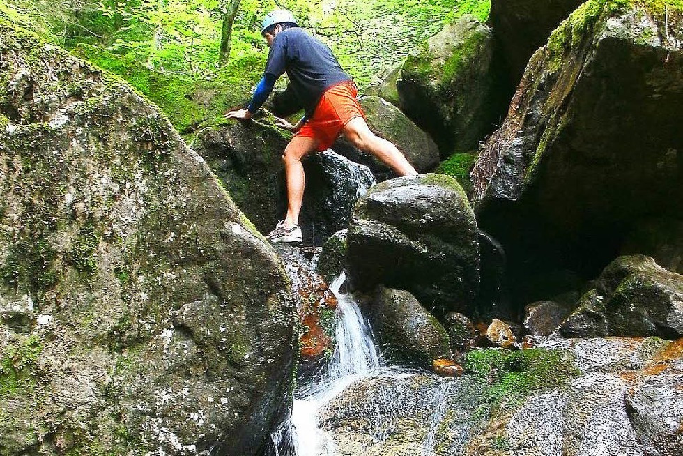 Eine Wanderung durch das Flussbett der Langenbachschlucht in Todtnau - Badische Zeitung TICKET