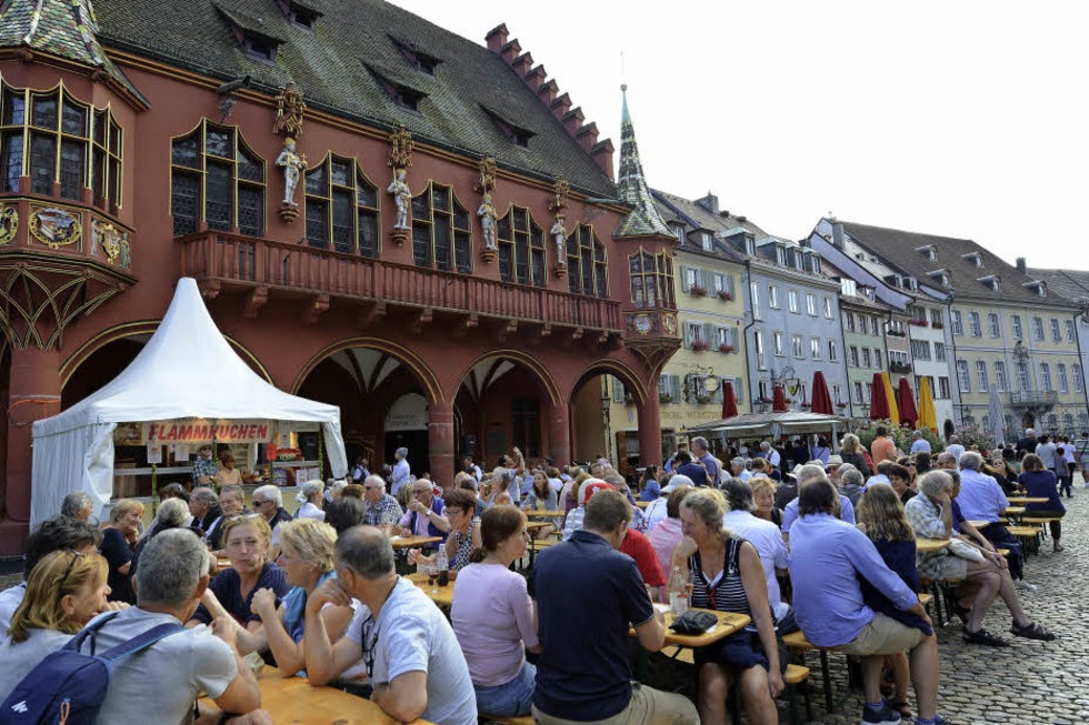 Freiburger Weinkost im und am Historischen Kaufhaus - Badische Zeitung TICKET