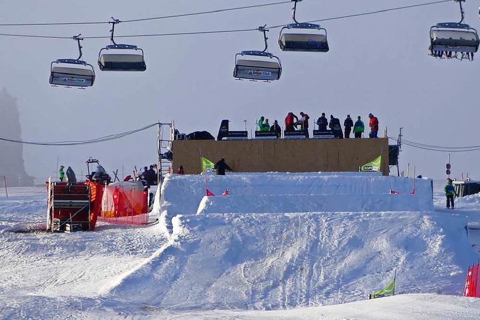 Am Wochenende findet der FIS Snowboard-Cross-Weltcup auf dem Feldberg statt - Badische Zeitung TICKET