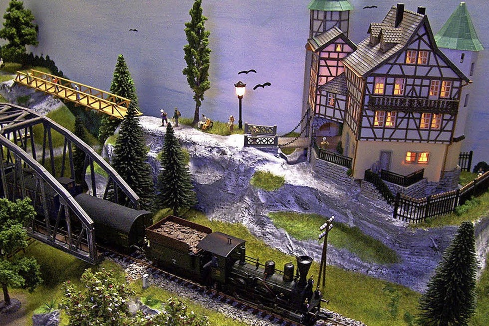 Im Kurhaus Bad Krozingen werden Modellbahnen und Miniaturlandschaften ausgestellt - Badische Zeitung TICKET