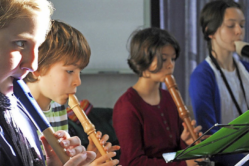 Blockfltennachwuchs der Jugendmusikschule Sdlicher Breisgau nimmt Zuhrer mit auf eine musikalische Weltreise - Badische Zeitung TICKET