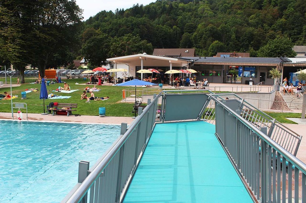 Schwimmbad - Schönau