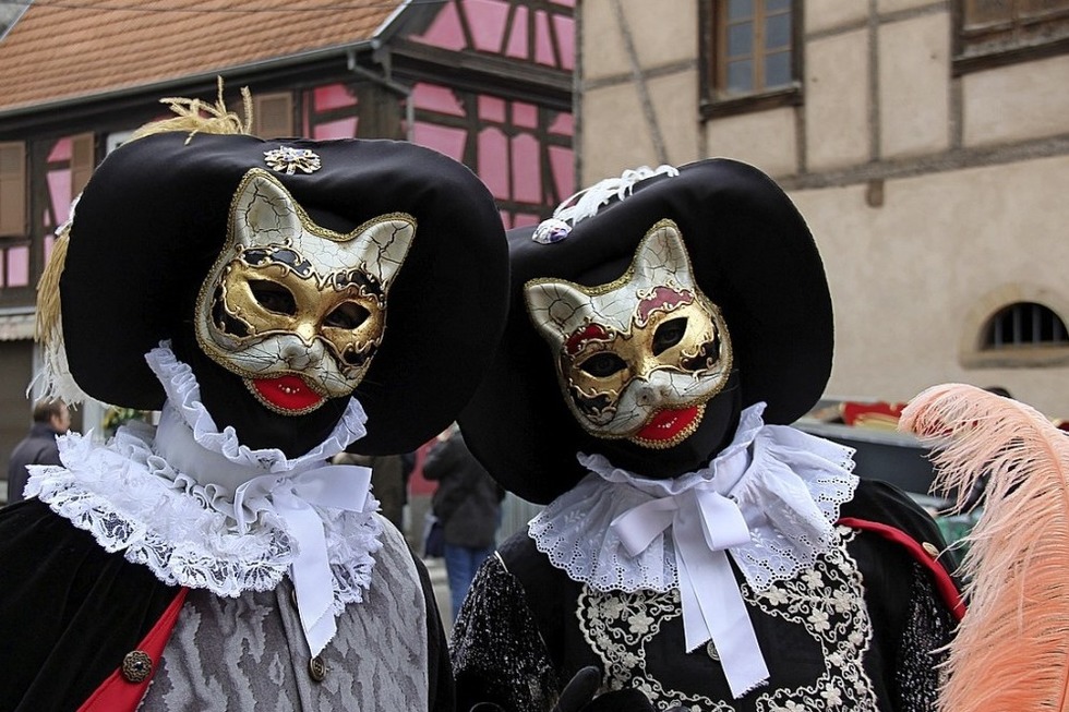 Geheimnisvolle Masken: Karneval in Rosheim (Elsass) - Badische Zeitung TICKET