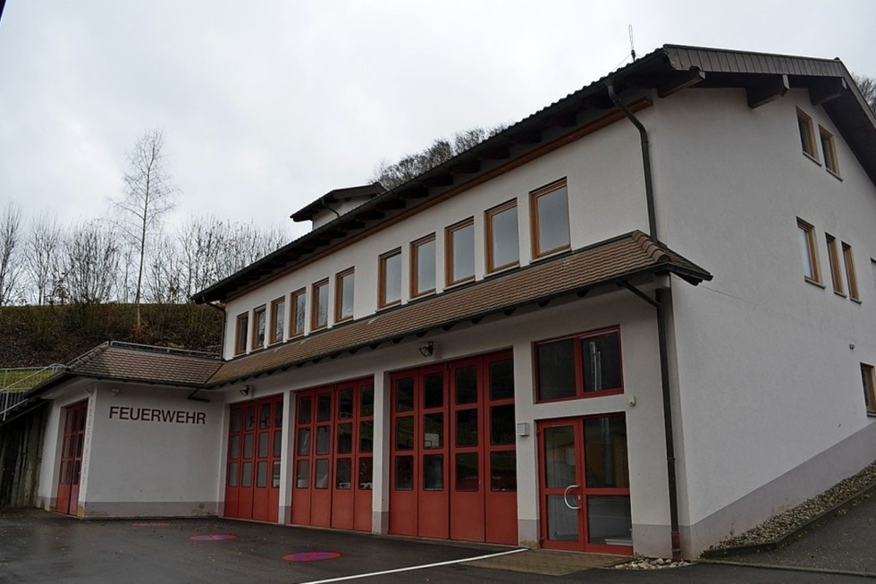 Feuerwehrgertehaus - Biederbach