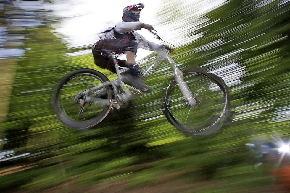 Fachsimplen und Action: Das Bike-Festival findet dieses Wochenende im Biergarten der Ganter-Brauerei statt - Badische Zeitung TICKET