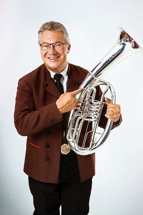 Die Original Egerlnder Musikanten mit Dirigent Ernst Hutter gastieren in der Schopfheimer Stadthalle - Badische Zeitung TICKET