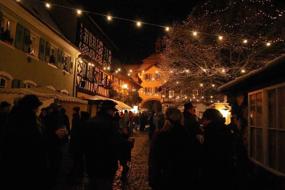 Am Wochenende ist Weihnachtsmarkt und mittelalterliches Treiben in Burkheim - Badische Zeitung TICKET