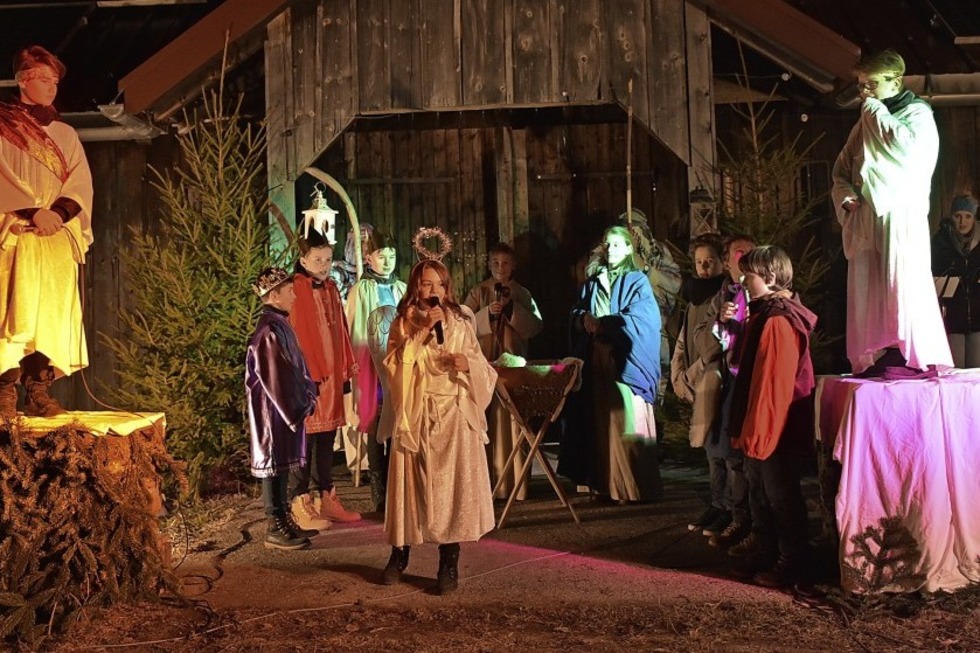 Mit Krippenspiel, Fackelzug, Musik, Gedichten in St. Blasien - Badische Zeitung TICKET