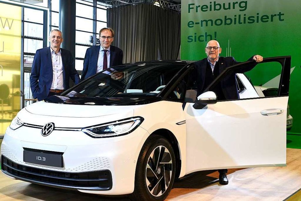 Verkehrsminister Winfried Hermann erffnet die "Automobil"-Messe - Badische Zeitung TICKET
