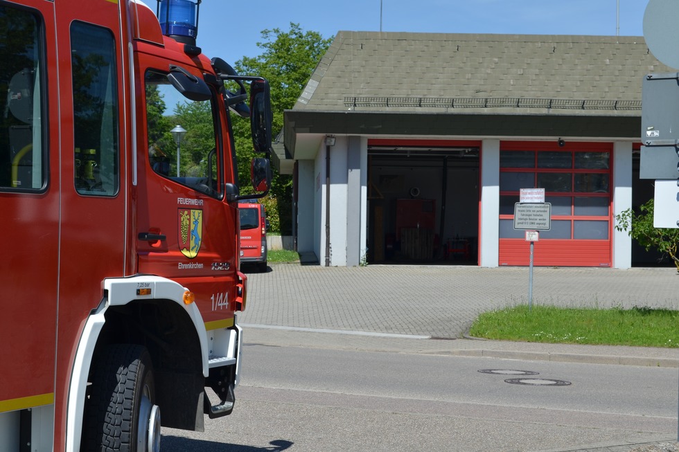 Feuerwehrgertehaus - Ehrenkirchen