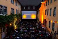 Das Sommernachts-Kino im Schwarzen Kloster ist gestartet