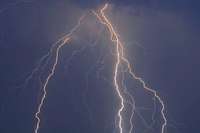Blitz schlgt am Montag in Norsingen ein und richtet Schaden an Haus an