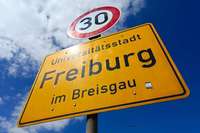 Fast alle Freiburger Direktkandidaten wollen Tempo 30 testen
