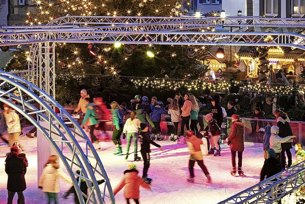 Die Eisbahn auf dem Marktplatz in Emmendingen hat ge�ffnet - Badische Zeitung TICKET