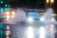 Tipps frs Autofahren bei Sturm und Starkregen