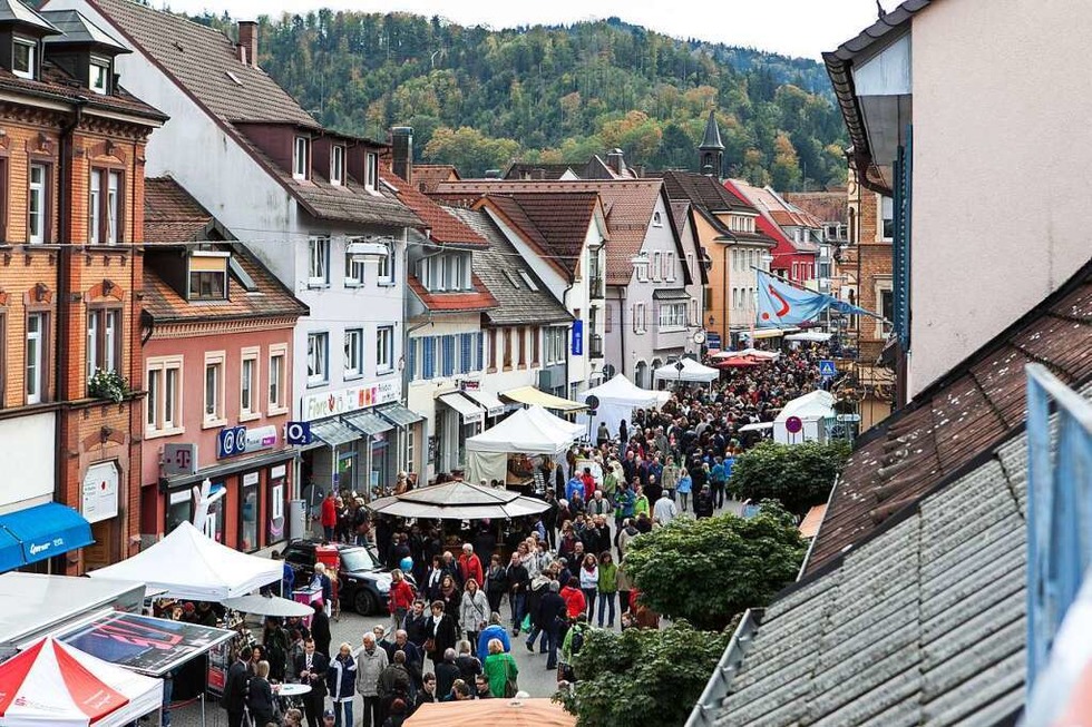 Kunst trifft Einzelhandel: "Kunst Markt Genuss" am Sonntag in Waldkirch - Badische Zeitung TICKET